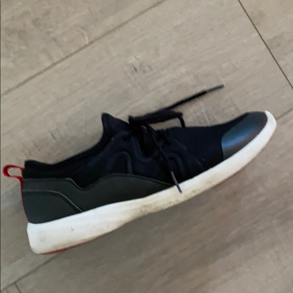 Vionic Sneakers - Picture 5 of 8